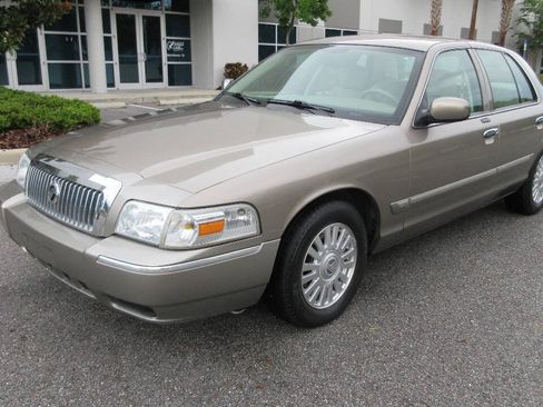 Used 2006 Mercury Grand Marquis LS RWD image 1