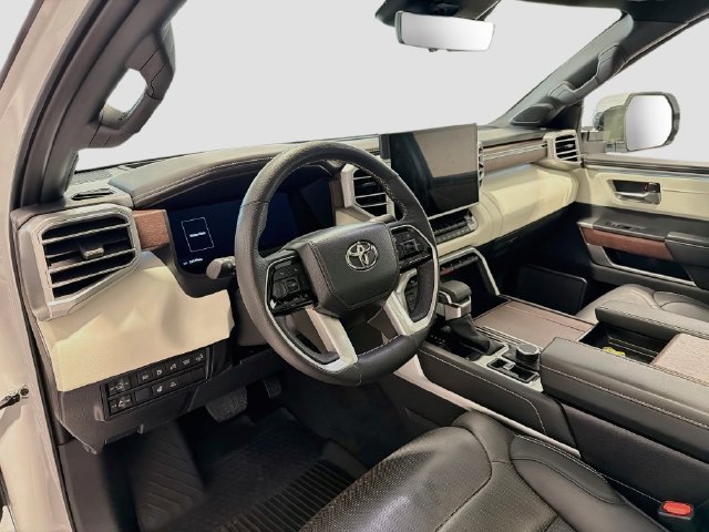 Used 2025 Toyota Tundra Capstone AWD/4WD image 8