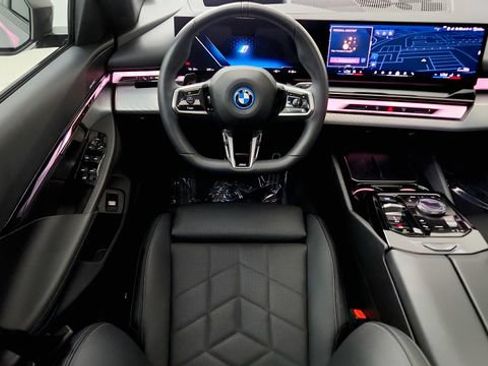 Used 2026 BMW i5 eDrive40 w/ M Sport Package RWD image 53