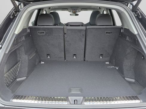 New 2025 Audi Q5 Prestige AWD/4WD image 11