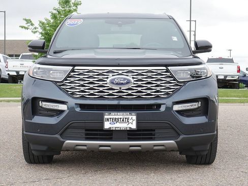 Used 2022 Ford Explorer Platinum w/ Equipment Group 601A AWD/4WD image 9