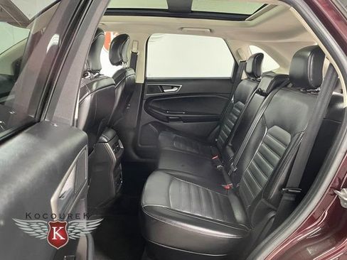 Used 2017 Ford Edge SEL w/ Equipment Group 201A AWD/4WD image 22