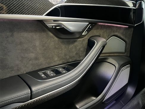 Used 2020 Audi S8 L w/ Full Leather Package image 20