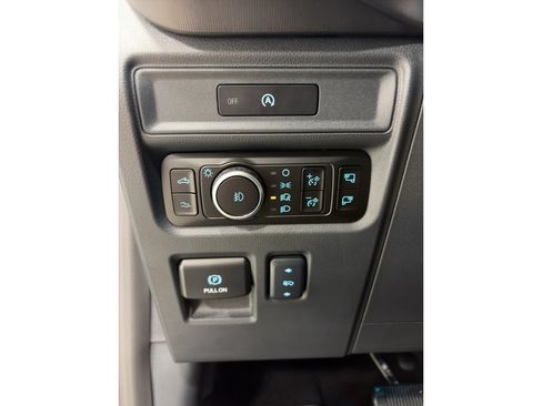 Used 2025 Ford F150 Raptor AWD/4WD image 17