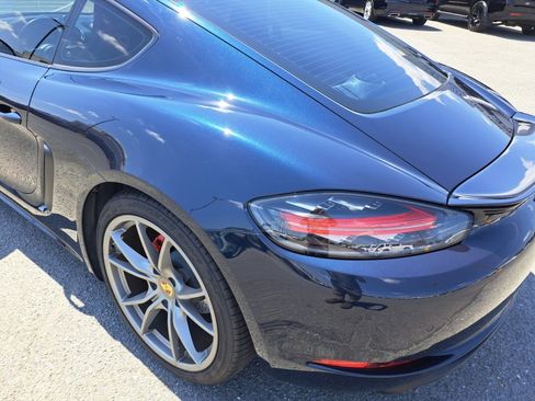 Used 2017 Porsche 718 Cayman S RWD image 18