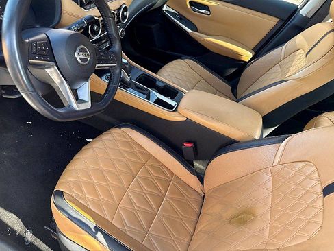 Used 2020 Nissan Sentra SV w/ SV Premium Package FWD image 9
