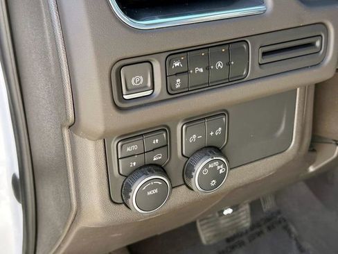 Used 2023 Chevrolet Tahoe LT AWD/4WD image 25