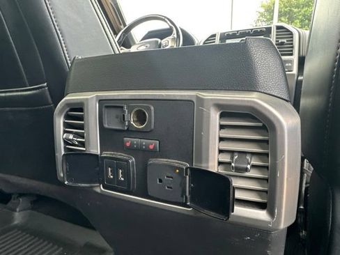 Used 2019 Ford F150 Platinum w/ Equipment Group 701A Luxury AWD/4WD image 21