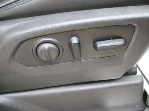 Used 2019 Chevrolet Silverado 1500 High Country w/ High Country Premium Package image 21