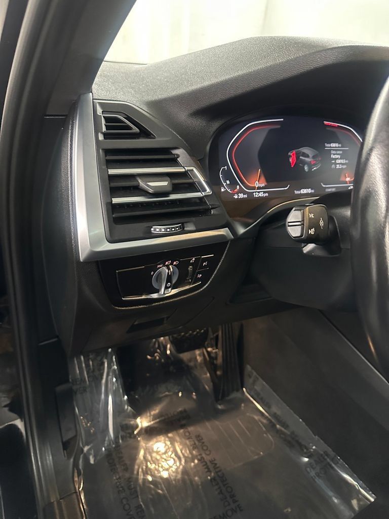 Used 2023 BMW X3 xDrive30i AWD/4WD image 16