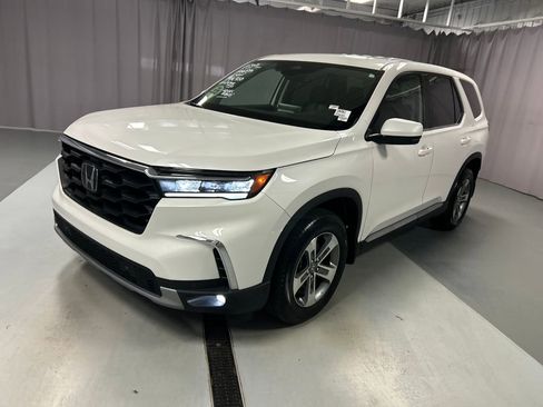Used 2024 Honda Pilot EX-L image 3