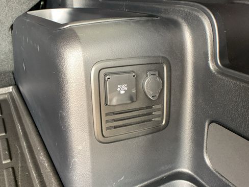 Used 2023 Toyota 4Runner 40th Anniversary SE AWD/4WD image 29