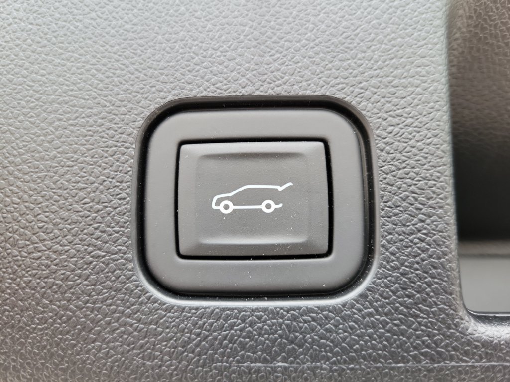 Used 2024 Chevrolet Equinox EV RS AWD/4WD image 10