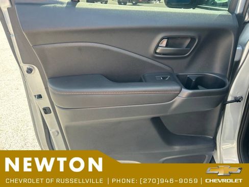 Used 2025 Honda Ridgeline TrailSport image 32