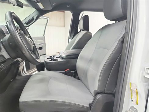 Used 2022 RAM 2500 Big Horn w/ Cold Weather Group image 19