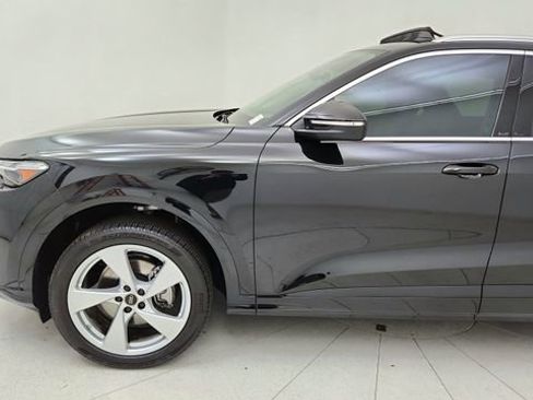 Used 2025 Audi Q5 Premium Plus w/ Premium Plus image 9