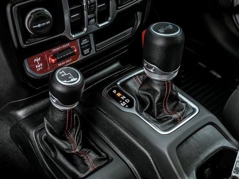 Used 2021 Jeep Wrangler Unlimited Rubicon image 26