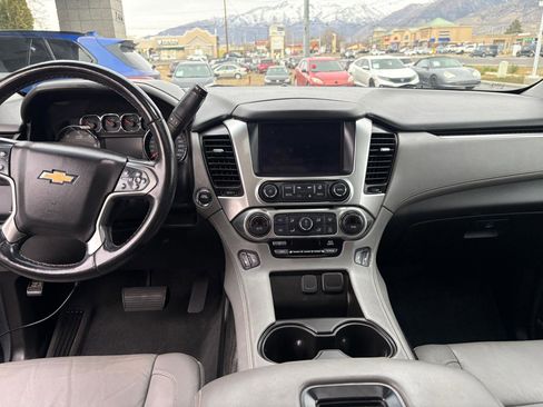 Used 2019 Chevrolet Tahoe LT AWD/4WD image 17