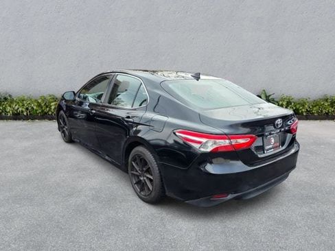 Used 2019 Toyota Camry LE image 8
