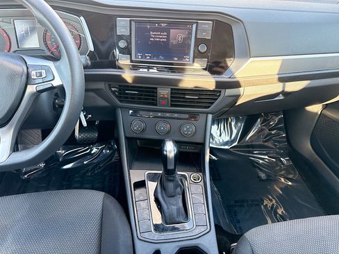 Used 2021 Volkswagen Jetta S w/ Driver Assistance Package image 18