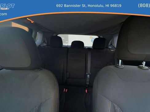 Used 2018 Jeep Compass Sport w/ Tech Group FWD image 18