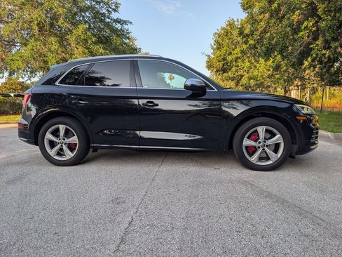 Used 2018 Audi SQ5 Premium Plus w/ S Sport Package AWD/4WD image 10