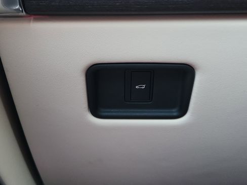 Used 2022 Land Rover Range Rover SE image 22