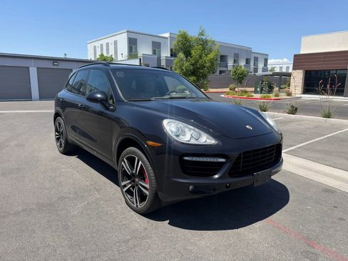 Used 2014 Porsche Cayenne Turbo S AWD/4WD image 7