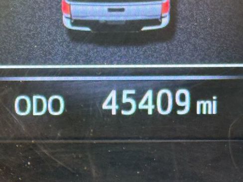 Used 2020 Toyota Tacoma TRD Sport image 8