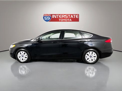 Used 2019 Ford Fusion S FWD image 4