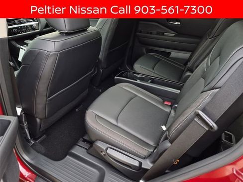 New 2026 Nissan Pathfinder SL w/ SL Premium Package FWD image 12