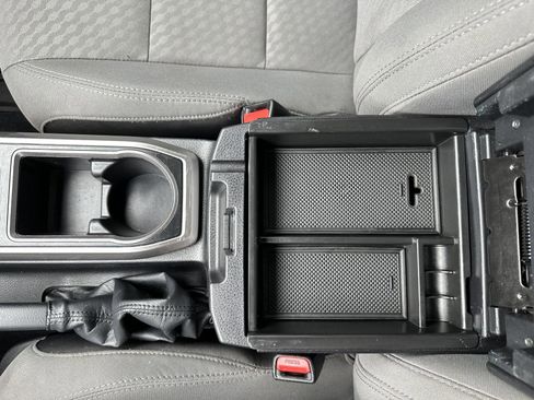 Used 2022 Toyota Tacoma SR5 image 24