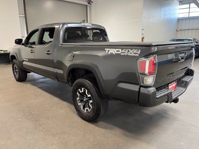 Used 2022 Toyota Tacoma TRD Off-Road w/ Technology Package AWD/4WD image 5