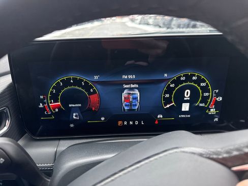 Used 2025 Ford Mustang Premium image 26