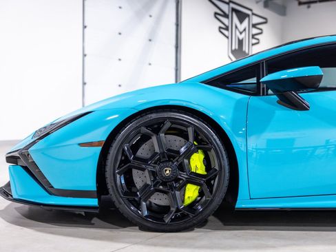 Used 2024 Lamborghini Huracan Tecnica RWD image 19