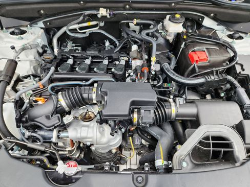 Certified 2025 Acura ADX AWD image 18