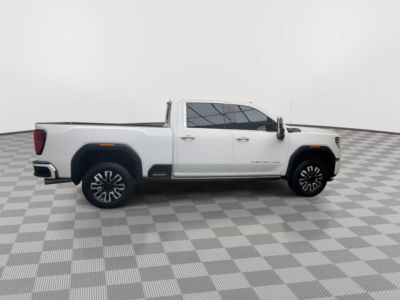 Certified 2025 GMC Sierra 2500 Denali w/ Denali Reserve Package AWD/4WD image 48
