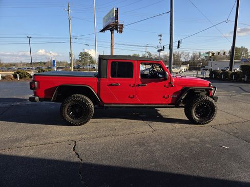 Used 2020 Jeep Gladiator Overland image 5