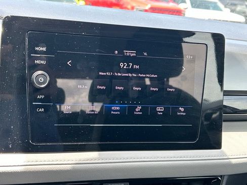 Certified 2025 Volkswagen Taos S FWD image 31