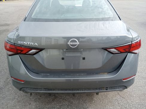 Used 2024 Nissan Sentra S FWD image 14