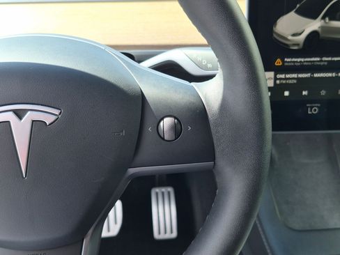 Used 2021 Tesla Model Y Performance AWD/4WD image 18
