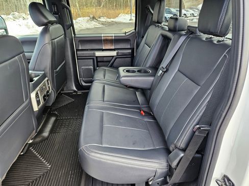 Certified 2022 Ford F250 Lariat w/ Lariat Ultimate Package image 19