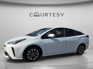 Used 2019 Toyota Prius L Eco video 1