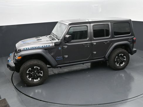 Used 2024 Jeep Wrangler Unlimited Rubicon 4xe AWD/4WD image 28