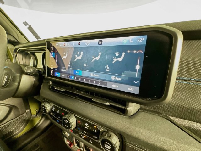 Used 2024 Jeep Wrangler Unlimited Rubicon 4xe AWD/4WD image 40