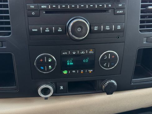 Used 2011 Chevrolet Silverado 1500 LT w/ All-Star Edition RWD image 26
