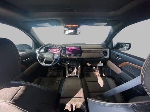 Certified 2024 GMC Canyon Denali AWD/4WD image 19