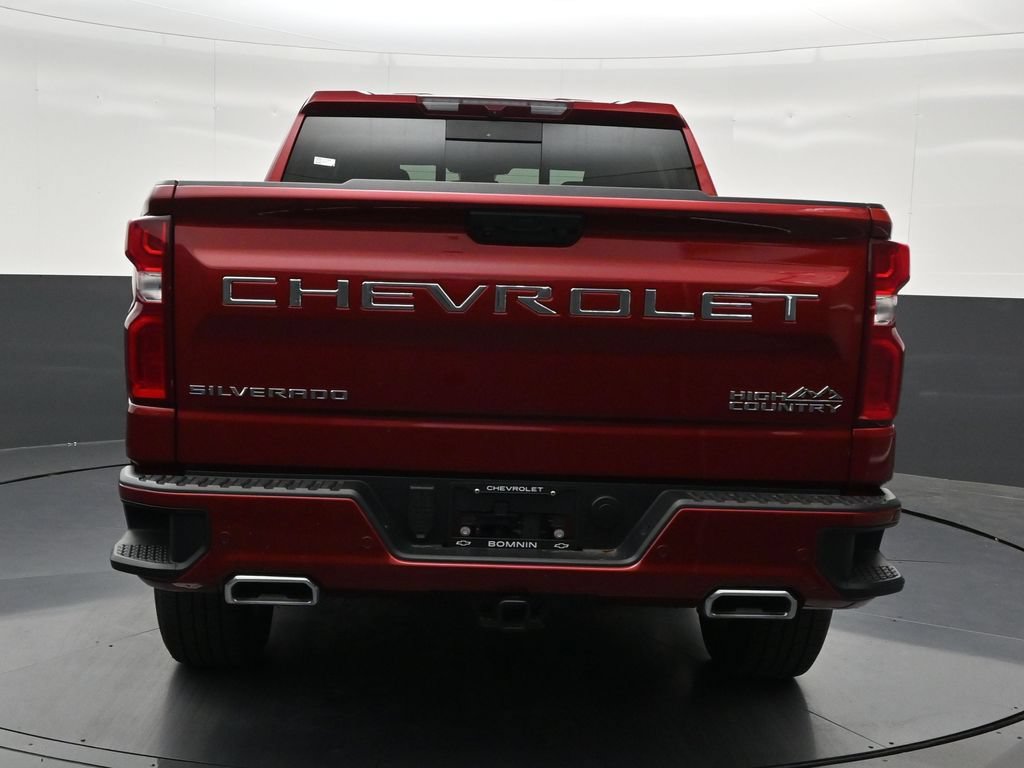 Used 2025 Chevrolet Silverado 1500 High Country RWD image 4