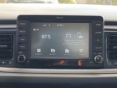 Used 2020 Kia Rio S image 24