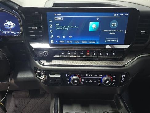 Used 2024 Chevrolet Silverado 1500 ZR2 w/ Technology Package AWD/4WD image 14